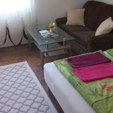 Omar & Una Apartmani Bihać Zewnętrze zdjęcie