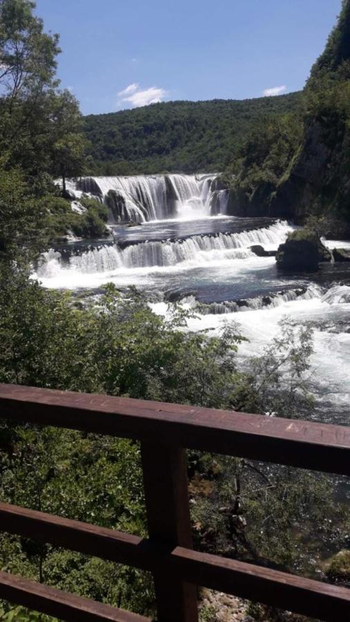 Omar & Una Apartmani Bihać Zewnętrze zdjęcie
